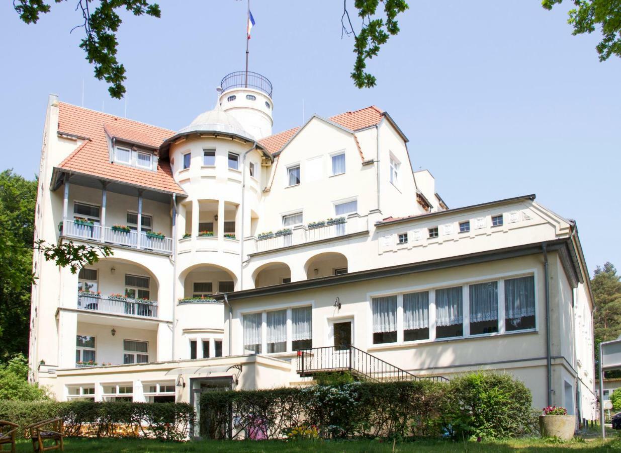 Waldschloss Parow Koserow ภายนอก รูปภาพ